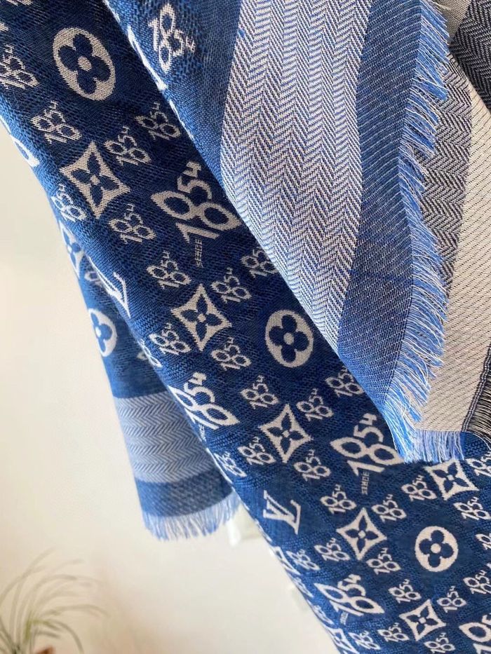 Louis Vuitton Scarf LV00136